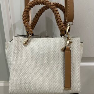 ALDO-Totebag- Tan & White- Excellent condition